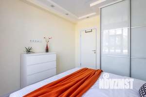 Студия квартира, посуточно, 36м2, 1/5 этаж