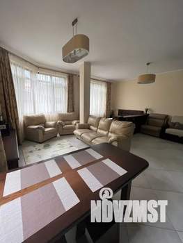 Студия квартира, посуточно, 57м2, 3/5 этаж