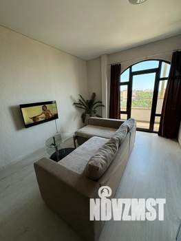 Студия квартира, посуточно, 35м2, 16/17 этаж