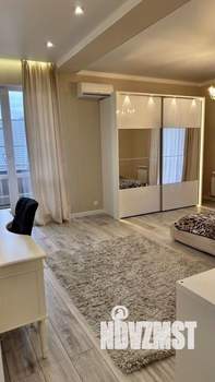 3-к квартира, на длительный срок, 130м2, 3/4 этаж