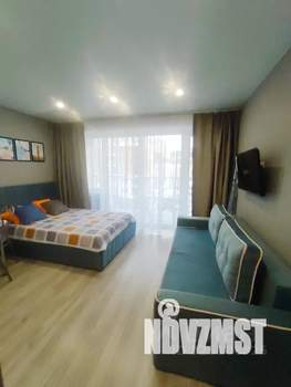 Студия квартира, посуточно, 30м2, 6/13 этаж