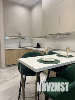 Студия квартира, посуточно, 35м2, 3/6 этаж