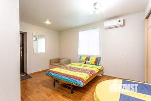 Студия квартира, посуточно, 25м2, 1/5 этаж