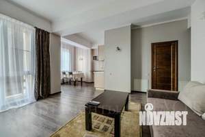 1-к квартира, посуточно, 65м2, 1/1 этаж