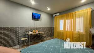 Студия квартира, посуточно, 25м2, 1/3 этаж