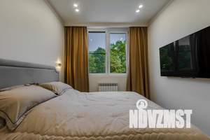 1-к квартира, посуточно, 38м2, 7/18 этаж