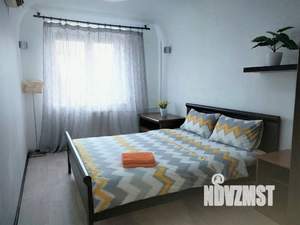 1-к квартира, посуточно, 60м2, 1/1 этаж