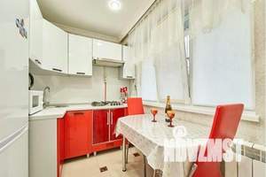 2-к квартира, посуточно, 60м2, 1/9 этаж