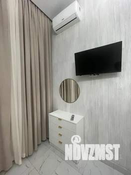 Студия квартира, посуточно, 25м2, 1/17 этаж