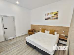 1-к квартира, посуточно, 40м2, 1/18 этаж