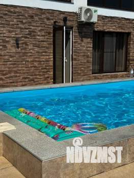 1-к квартира, посуточно, 65м2, 3/3 этаж