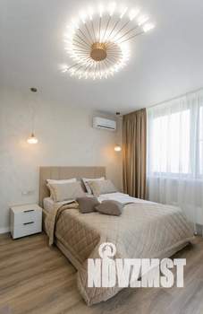 2-к квартира, посуточно, 43м2, 11/19 этаж