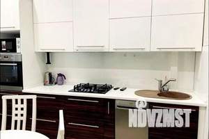 1-к квартира, посуточно, 40м2, 1/8 этаж