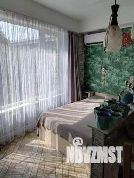 Студия квартира, посуточно, 35м2, 2/4 этаж