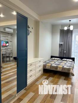 Студия квартира, посуточно, 34м2, 8/13 этаж