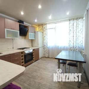 3-к квартира, посуточно, 61м2, 1/5 этаж
