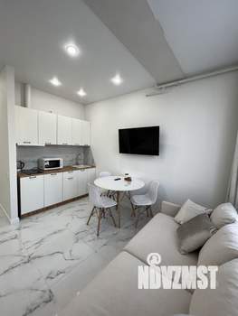 Студия квартира, посуточно, 30м2, 1/4 этаж