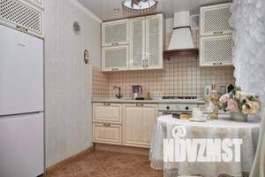 2-к квартира, посуточно, 40м2, 5/5 этаж