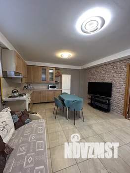 2-к квартира, посуточно, 60м2, 1/3 этаж