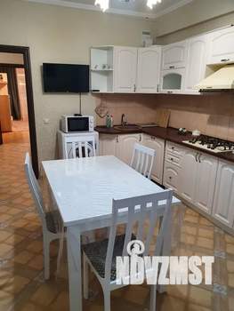 3-к квартира, посуточно, 84м2, 4/5 этаж