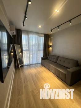 1-к квартира, посуточно, 40м2, 5/19 этаж