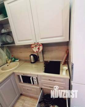 Студия квартира, посуточно, 30м2, 1/4 этаж