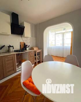 2-к квартира, посуточно, 60м2, 4/5 этаж