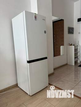 Студия квартира, посуточно, 28м2, 8/10 этаж