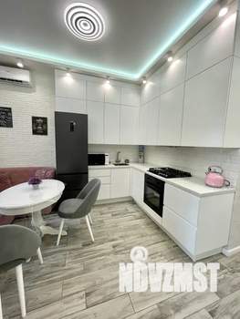 1-к квартира, посуточно, 34м2, 3/3 этаж