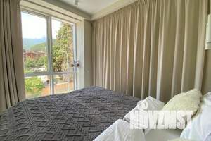 1-к квартира, посуточно, 38м2, 3/3 этаж