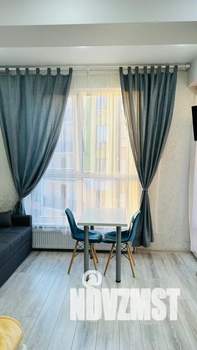 Студия квартира, посуточно, 25м2, 10/12 этаж