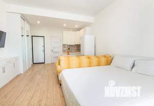 Студия квартира, посуточно, 40м2, 1/7 этаж