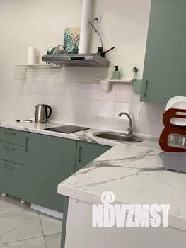 Студия квартира, посуточно, 27м2, 1/10 этаж