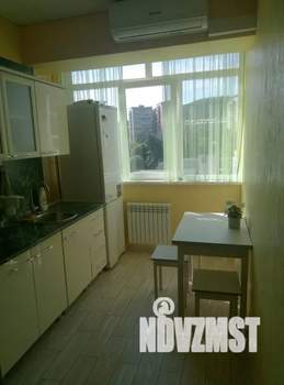 2-к квартира, посуточно, 42м2, 8/10 этаж