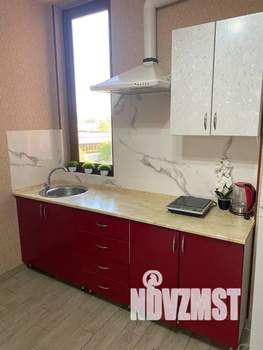 2-к квартира, посуточно, 45м2, 3/3 этаж