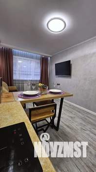 1-к квартира, посуточно, 39м2, 11/16 этаж