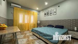 Студия квартира, посуточно, 25м2, 1/3 этаж