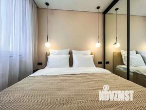 1-к квартира, посуточно, 40м2, 9/18 этаж