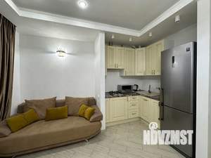 Студия квартира, посуточно, 32м2, 1/4 этаж