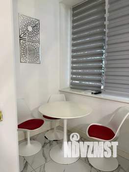 Студия квартира, посуточно, 32м2, 1/4 этаж