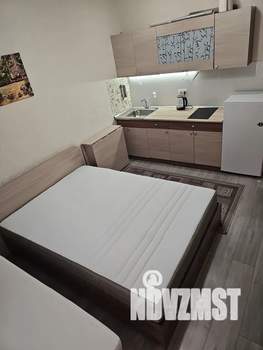 Студия квартира, посуточно, 25м2, 6/13 этаж