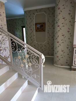 4-к квартира, на длительный срок, 160м2, 1/3 этаж