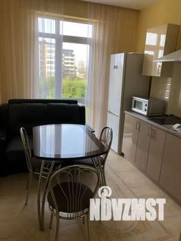 1-к квартира, посуточно, 35м2, 6/10 этаж