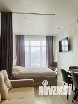 Студия квартира, посуточно, 30м2, 11/20 этаж