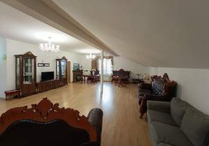 2-к квартира, на длительный срок, 130м2, 4/4 этаж