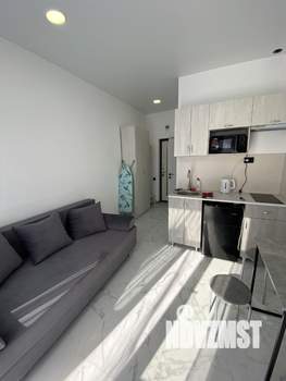 Студия квартира, посуточно, 25м2, 1/3 этаж