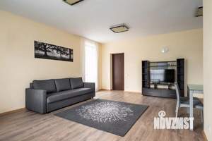 2-к квартира, посуточно, 72м2, 1/1 этаж