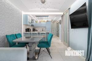 4-к квартира, на длительный срок, 140м2, 2/3 этаж