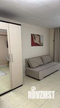 Студия квартира, посуточно, 25м2, 1/12 этаж