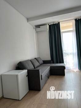Студия квартира, посуточно, 28м2, 8/10 этаж
